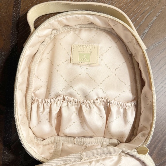 BVLGARI: Beige & "Logo", Travel/Cosmetic Bag - Picture 7 of 9